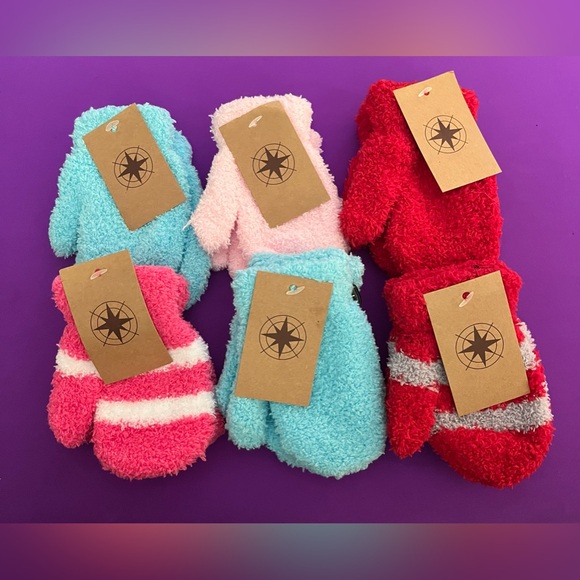 Adorable youth mittens. Red, gray, orange, lavender, white in these 6 pair. NWT. - Picture 3 of 8